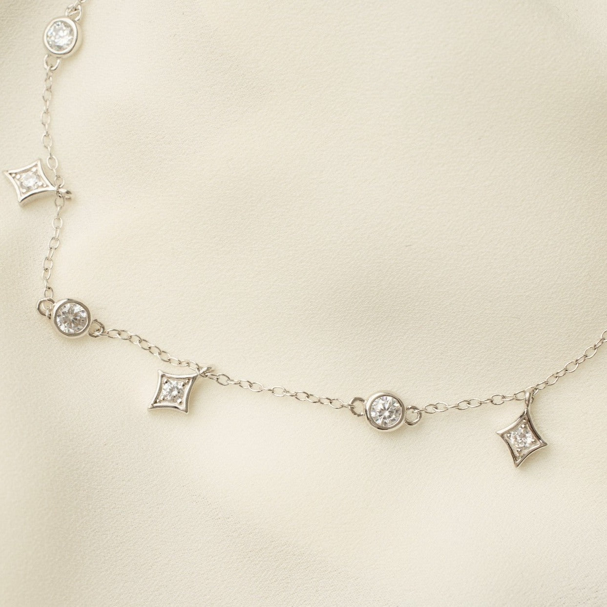 Radiant Kette Schmuckkarte - Fiocco Jewelry